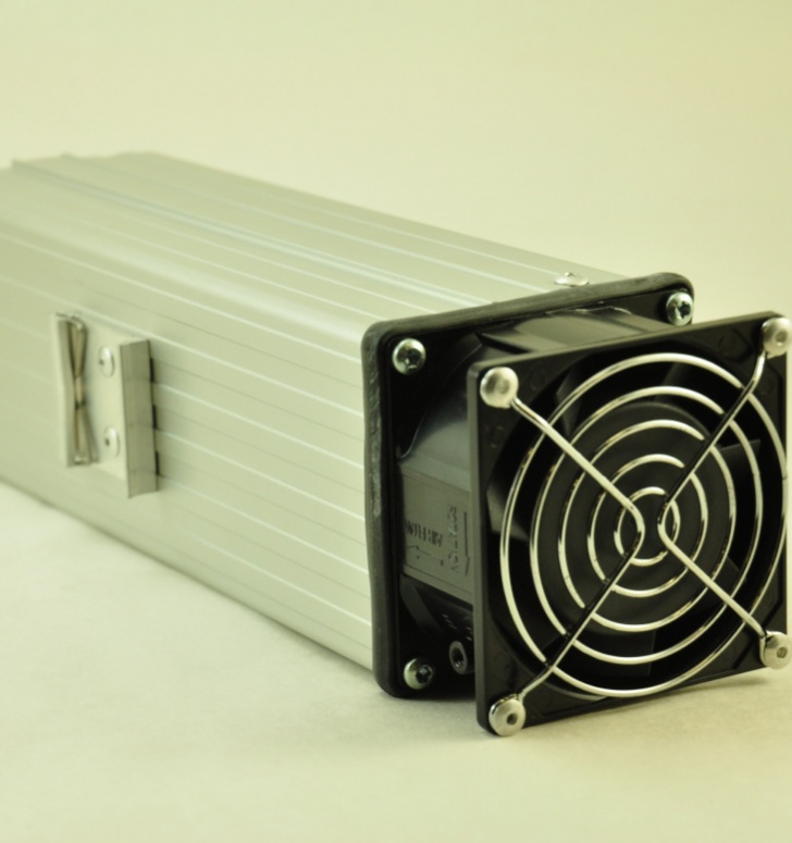 120V, 600W FAN FORCED PTC CONVECTION HEATER Front Facing View